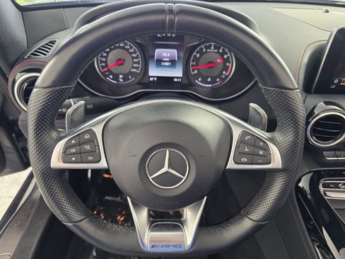Used 2019 Mercedes-Benz AMG GT Roadster image 15