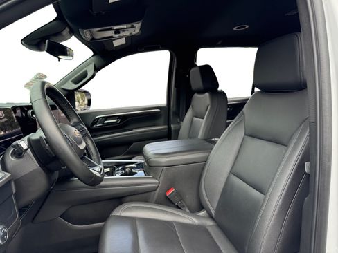 Used 2025 Chevrolet Tahoe LT AWD/4WD image 9