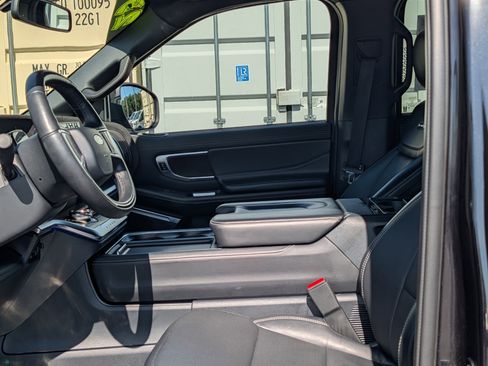 Certified 2025 Ford Expedition Max Platinum w/ Stealth Appearance Package AWD/4WD image 25