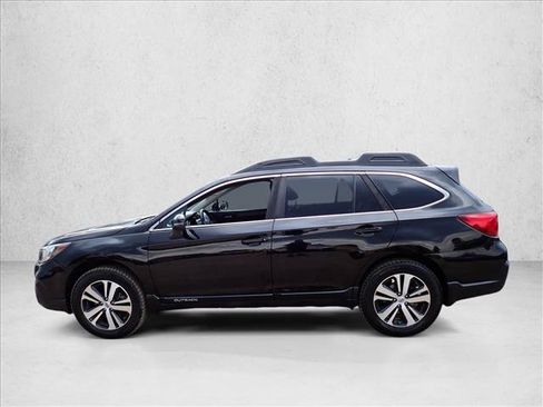 Used 2019 Subaru Outback 3.6R Limited AWD/4WD image 2