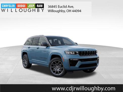 New 2026 Jeep Grand Cherokee Summit w/ Obsidian Package AWD/4WD image 5