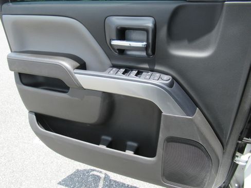 Used 2018 Chevrolet Silverado 1500 LT w/ All Star Edition RWD image 18
