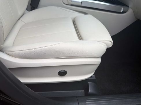 Used 2026 Mercedes-Benz GLB 250 image 12