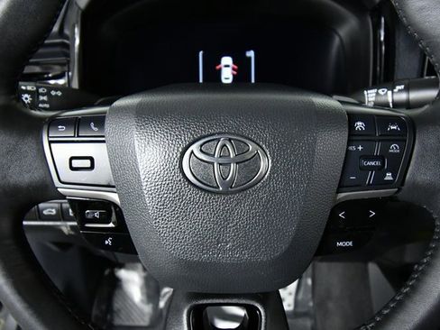 Used 2025 Toyota Camry XSE image 2