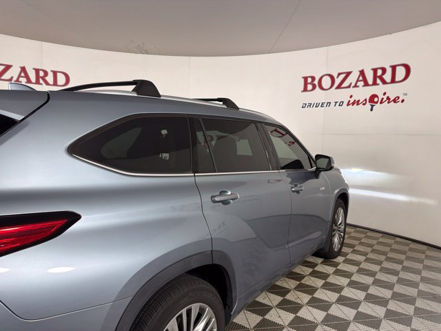 Used 2021 Toyota Highlander Platinum AWD/4WD image 18