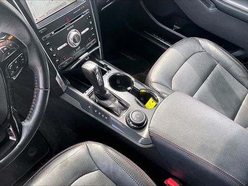 Certified 2018 Ford Explorer Sport AWD/4WD image 13