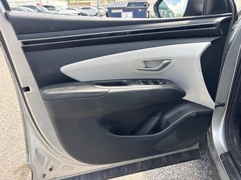 Used 2022 Hyundai Tucson SE FWD image 9