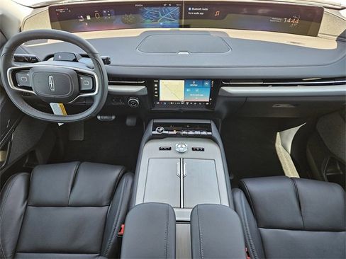 New 2025 Lincoln Navigator Reserve image 23