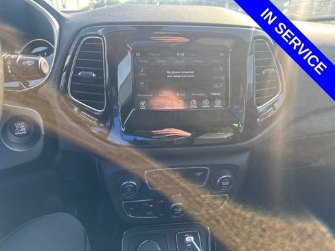 Used 2020 Jeep Compass Latitude AWD/4WD image 10
