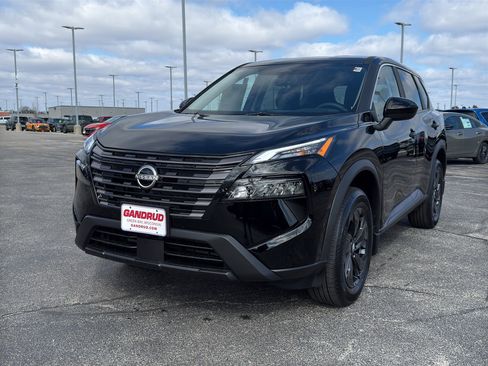 New 2026 Nissan Rogue SV AWD/4WD image 2
