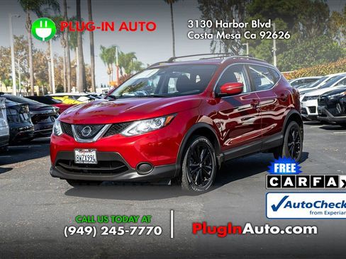 Used 2019 Nissan Rogue Sport SV image 1