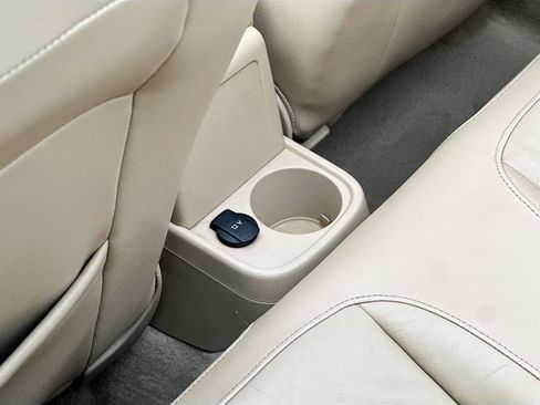 Used 2013 Volkswagen Beetle 2.0T image 26