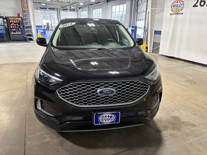Used 2024 Ford Edge SEL w/ Convenience Package
