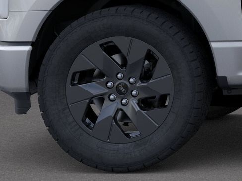 New 2025 Ford F150 Lightning Flash AWD/4WD image 19