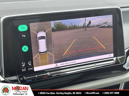 Certified 2024 Volkswagen Atlas Cross Sport SEL Premium R-Line AWD/4WD image 28
