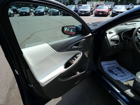 Used 2022 Chevrolet Malibu Premier FWD image 16