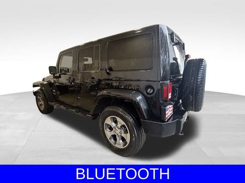 Used 2017 Jeep Wrangler Unlimited Sahara w/ Max Tow Package image 5