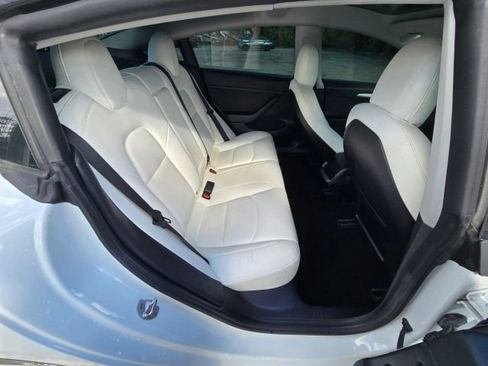 Used 2021 Tesla Model 3 Standard Range Plus RWD image 14