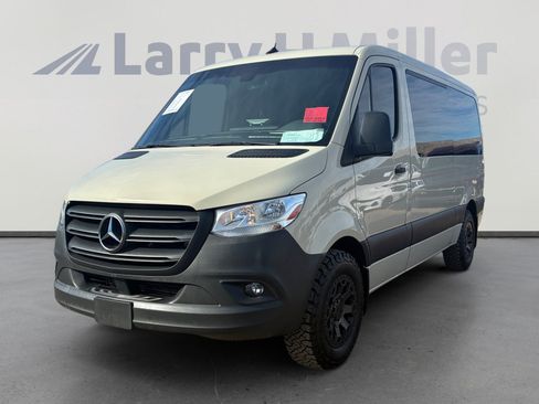 Used 2021 Mercedes-Benz Sprinter 2500 image 1