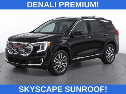 Used 2022 GMC Terrain Denali w/ Denali Premium Package
