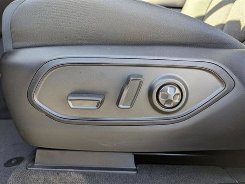 New 2025 Jeep Grand Cherokee Laredo X w/ Luxury Tech Group I image 11