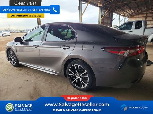 Used 2018 Toyota Camry SE w/ Protection Package (Q2) image 3