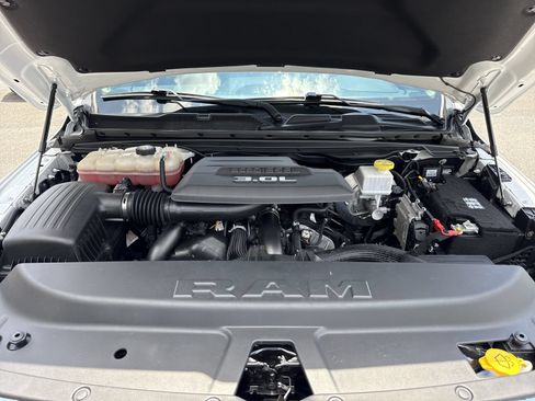 Used 2021 RAM 1500 Laramie AWD/4WD image 34