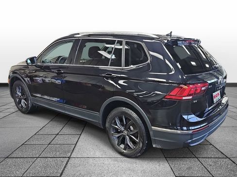 Used 2024 Volkswagen Tiguan SE image 7