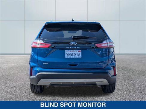 Used 2024 Ford Edge SEL w/ Convenience Package image 4