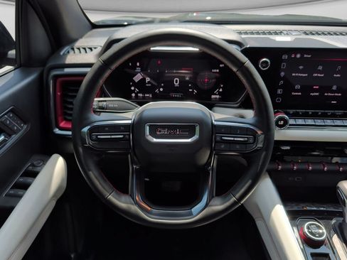 Used 2024 GMC Canyon AT4X AWD/4WD image 11