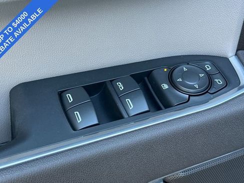 Used 2025 Chevrolet Silverado 1500 LT w/ Leather Package image 15