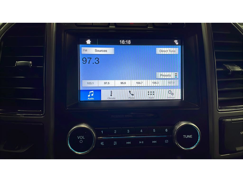 Used 2019 Ford Expedition XLT w/ Equipment Group 202A AWD/4WD image 19