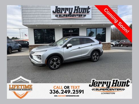 Used 2022 Mitsubishi Eclipse Cross SE image 1