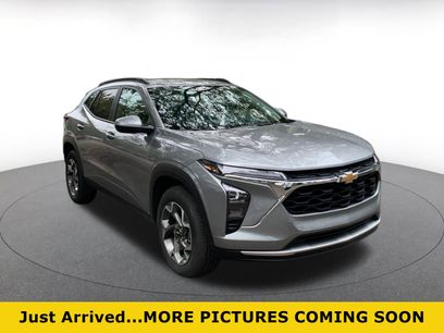 Used 2025 Chevrolet Trax LT w/ LT Convenience Package