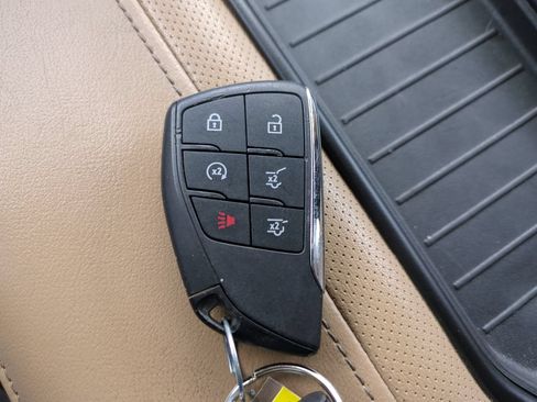 Used 2021 Chevrolet Tahoe Premier AWD/4WD image 29