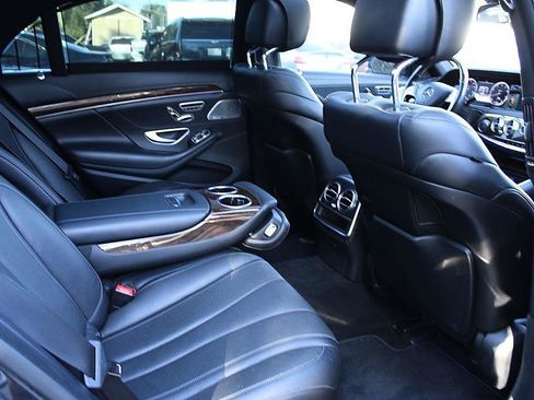 Used 2014 Mercedes-Benz S 550 Sedan image 18