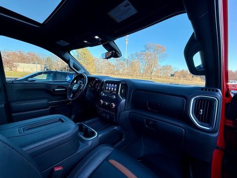 Used 2021 GMC Sierra 1500 AT4 w/ AT4 Premium Package image 42