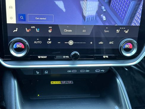 Used 2023 Lexus RZ 450e Premium image 23