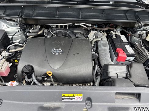 Used 2021 Toyota Highlander Limited image 31