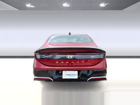 Used 2025 Hyundai Sonata SEL FWD image 10