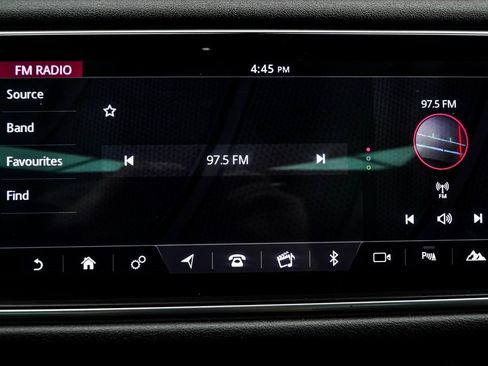 Used 2020 Land Rover Range Rover Sport HSE image 31