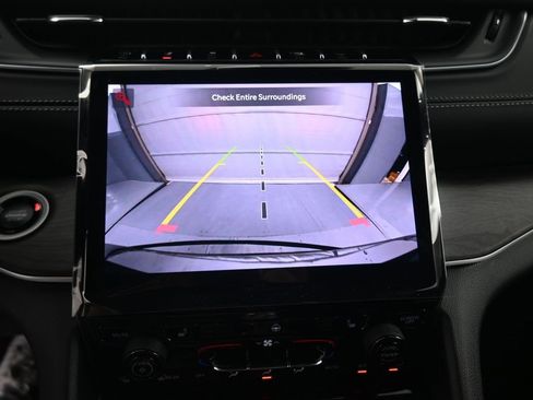 New 2025 Jeep Grand Cherokee L Limited w/ Black Appearance Package image 7