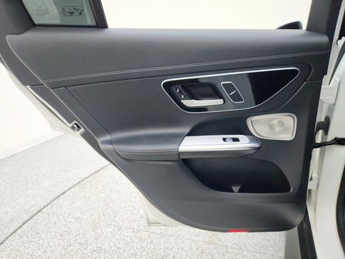 Certified 2024 Mercedes-Benz GLC 300 4MATIC image 39