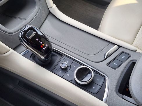 Used 2023 Cadillac XT5 Premium Luxury w/ Technology Package image 21