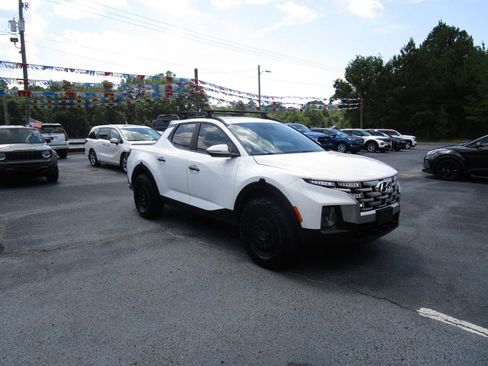 Used 2024 Hyundai Santa Cruz SEL w/ Activity Package FWD image 5