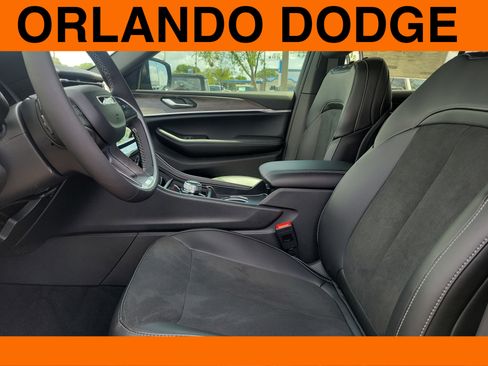 New 2026 Jeep Grand Cherokee Altitude RWD image 11