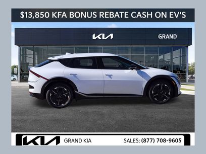 New 2025 Kia EV6 Wind