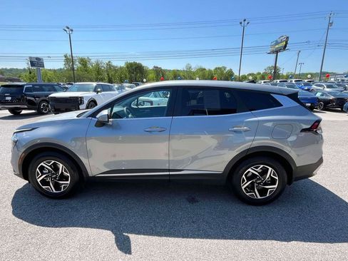 Used 2023 Kia Sportage LX FWD image 29