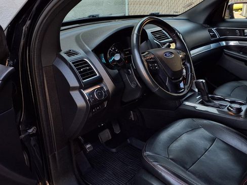 Used 2018 Ford Explorer Sport w/ Equipment Group 401A AWD/4WD image 15