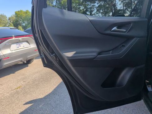 Used 2026 Chevrolet Equinox LT w/ Convenience Package II FWD image 22